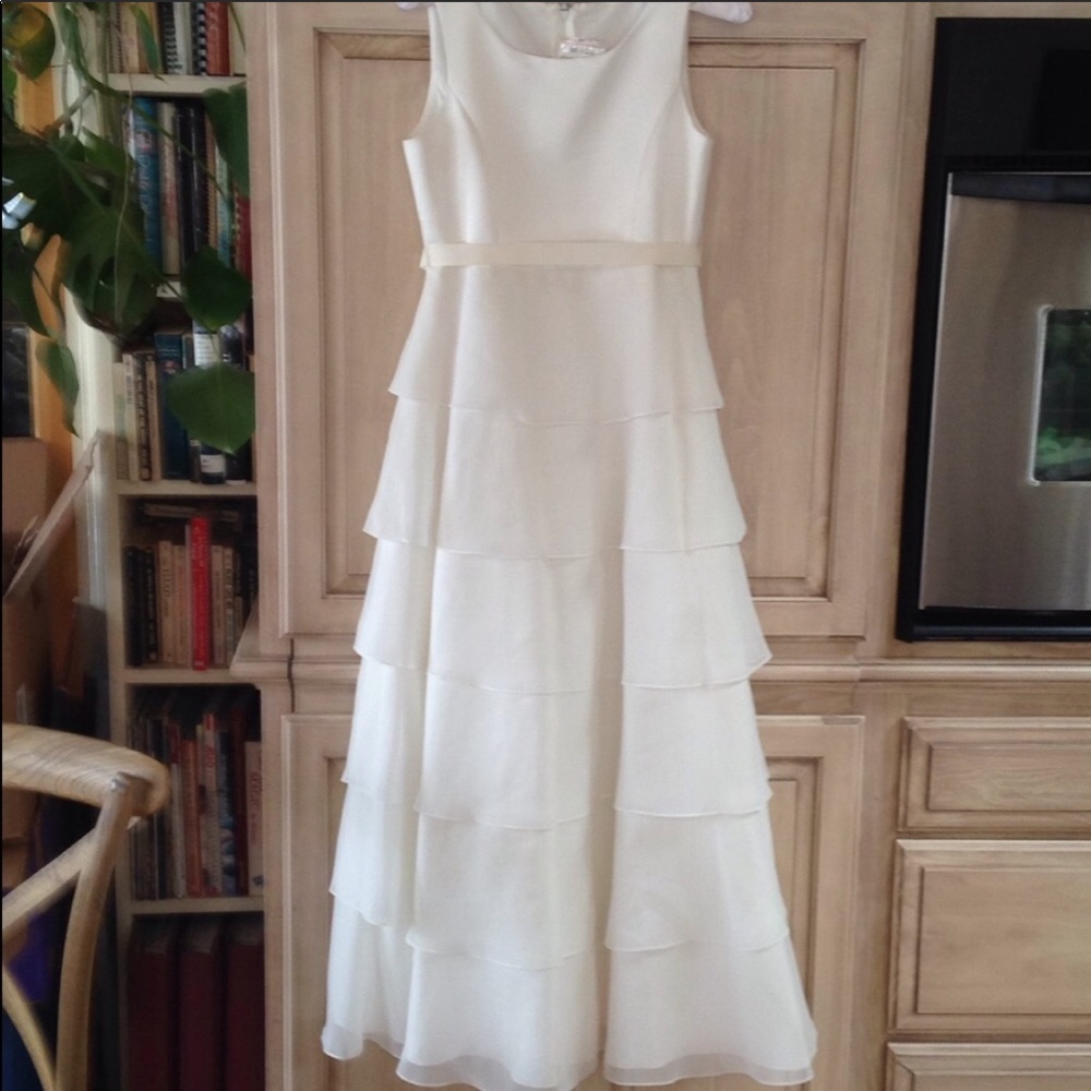 Junior bridesmaid gown size 14